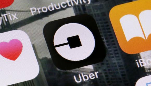 Uber dice que responde a pedidos de gente que viaja por negocios y otros clientes. (Foto: AP)