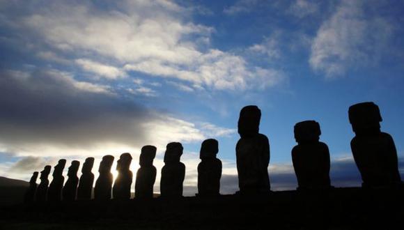 La Isla de Pascua o Rapa Nui, a 3.526 kilómetros de Chile.