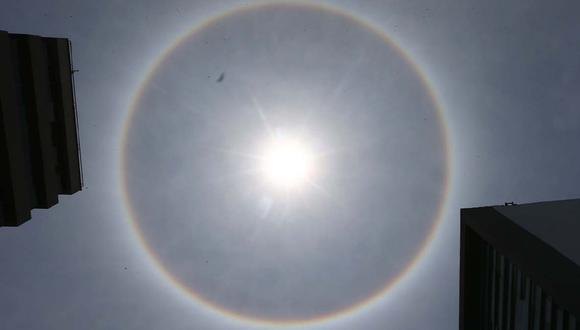 ¿Qué es un halo solar, en qué distritos de Lima apareció y qué medidas debes tomar para observarlo? | Foto: Andina