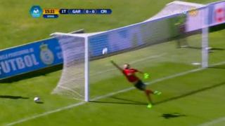 Mauricio Viana realizó espectacular atajada para evitar el gol de Ramúa