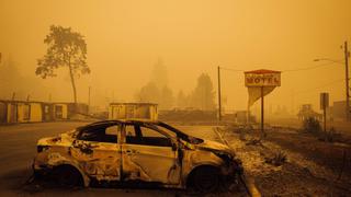 Ordenan evacuar al 10% de la población de Oregon por incendios que dejan decenas de muertos