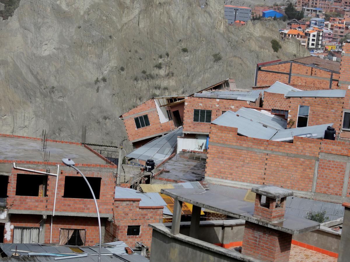 Impresionante derrumbe de decenas de casas en Bolivia quedó registrado en  video | MUNDO | EL COMERCIO PERÚ