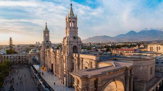 Arequipa: dónde hospedarse y qué hacer en la ciudad blanca