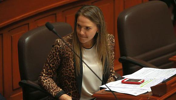 Luciana León fue citada a tribunal de ética del Partido Aprista