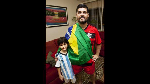 El padre es brasileño y su hijo alentará a Argentina en Mundial - 2