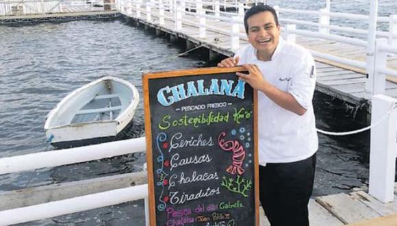 El nuevo chef ejecutivo del hotel Paracas se llama Miguel Pulache Tarrillo. En su propuesta marina contagia la frescura de su personalidad. (Foto: Catherine Contreras)