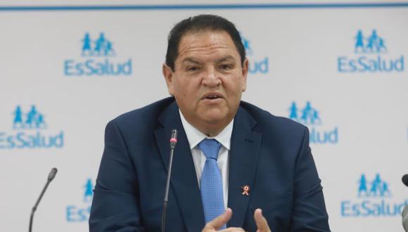 El presidente ejecutivo de EsSalud, César Linares Aguilar, tiene una denuncia por el presunto delito de colusión simple. (Foto: Agencias)