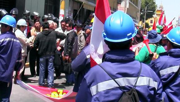 Obreros de Shougang Hierro Perú iniciaron huelga indefinida