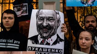 Bielorrusia: Lukashenko propone una Constitución renovada tras tres semanas de protestas