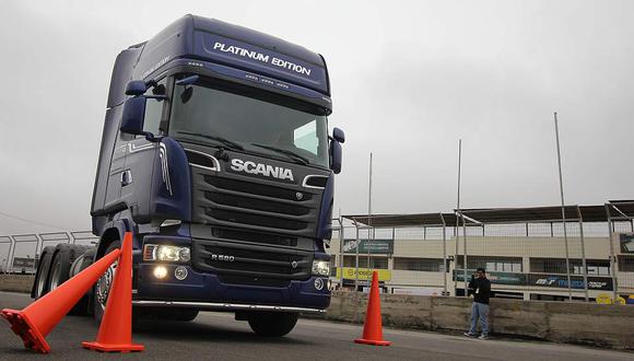 Más de dos mil buscan ser el mejor chofer de camiones en Perú