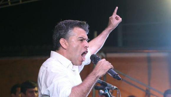 Guzmán acusa que "mano negra" busca perjudicar su candidatura