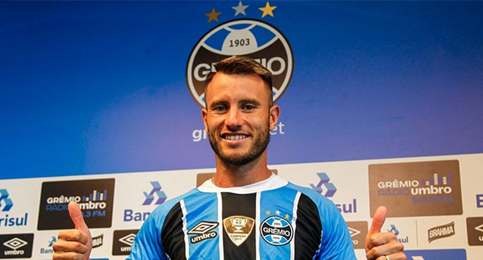 Beto Da Silva recibió otra mala noticia en Gremio. Además de la contratación de Lucas Barrios, ahora el equipo de Porto Alegre fichó a Gastón Fernández. (Foto: Twitter Gremio)