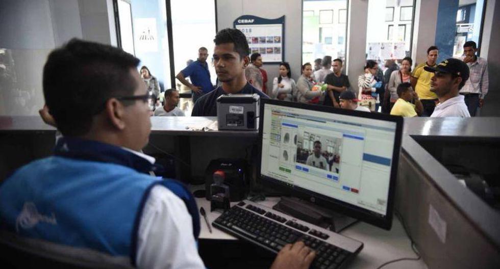 Migraciones volverá a exigir pasaporte a los venezolanos que deseen al país. (Foto: El Comercio)