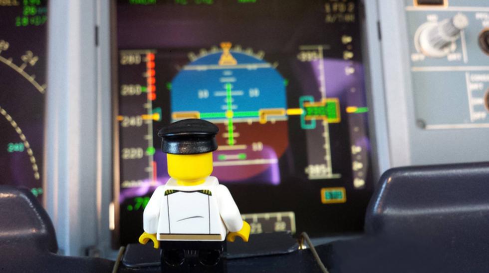 Conoce al Lego Pilot, el engreído de las redes sociales - 3