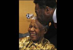 Pelé afirma estar muy triste por muerte de Nelson Mandela
