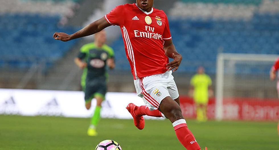 Andre Carrillo fue titular en el amistoso entre Benfica vs Vitoria de Setubal (Foto: club Benfica)