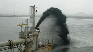 Hoy llegan las dragas que mejorarán el puerto de Salaverry