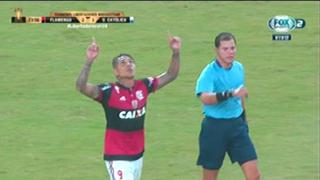 Paolo Guerrero: disparo cruzado letal para gol en Libertadores