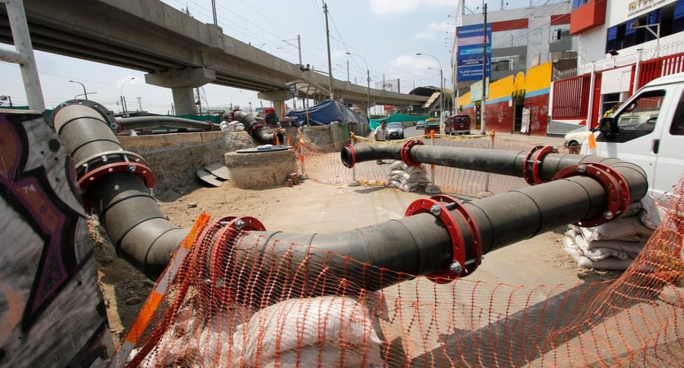 Las obras en San Juan de Lurigancho incluyen la reubicación del sistema provisional de bombeo en la avenida San Juan de Lurigancho.  (Miguel Bellido)