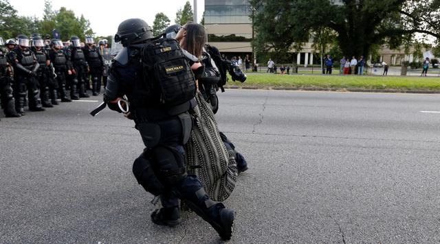 ¿Qué pasó con la mujer que desafió a policías en Luisiana? - 6