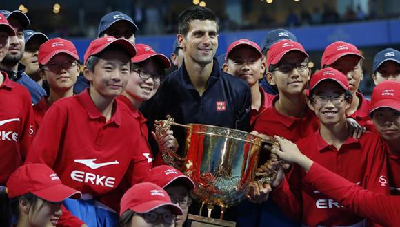 Djokovic y Sharapova ganan Torneo de Beijing