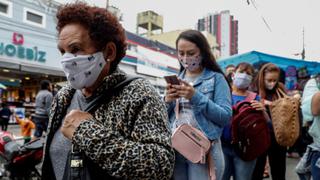 Brasil cierra julio con el menor promedio semanal de casos de coronavirus del año 