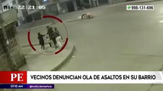 Villa El Salvador: raqueteros a bordo de mototaxis causan pánico entre vecinos | VIDEO