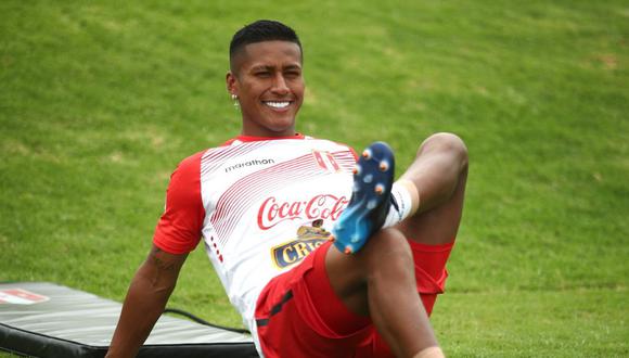 Pedro Aquino lleva 10 partidos con la selección peruana en estas Eliminatorias a Qatar 2022. (Foto: FPF).