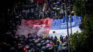 Miles de chilenos vuelven a las calles en rechazo a las AFP
