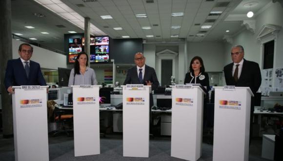 Del Castillo (Partido Aprista), Glave (Nuevo Perú), Aramayo (Fuerza Popular) y Costa (Bancada Liberal) participaron en el debate moderado por José Carlos Requena, editor central de Política de El Comercio.