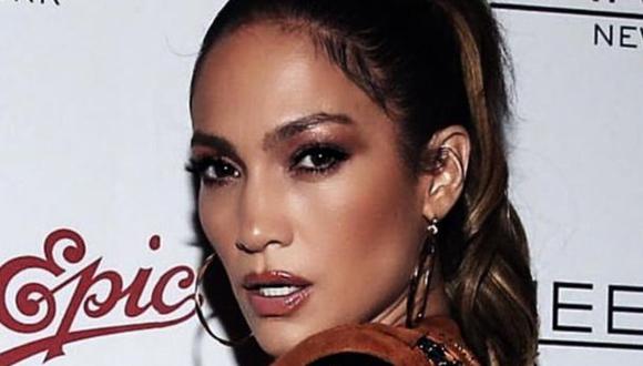Jennifer Lopez recuerda a Juan Gabriel con mensaje en español
