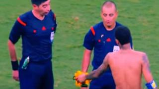 Árbitro contó por qué no aceptó camiseta de Neymar como regalo