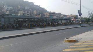 Metropolitano: estaciones del norte de Lima colapsan por retrasos de buses | FOTOS