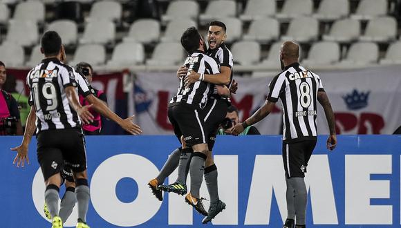 Botafogo ganó 2-0 a Nacional y pasó a cuartos de final de la Copa Libertadores. (Foto: AFP)