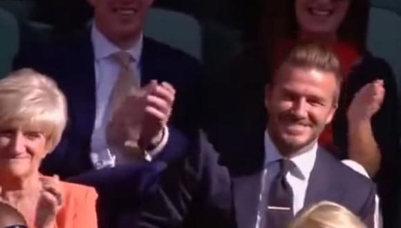 Beckham aplaudido en Wimbledon por atrapar pelota en el público