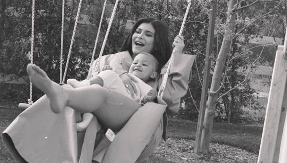Kylie Jenner enternece a todos sus seguidores en las redes sociales con fotografías por el Día de la Madre. (Fotos: Instagram)