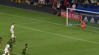 Zlatan Ibrahimovic 'humilló' a portero con magistral 'Panenka' en la MLS | VIDEO