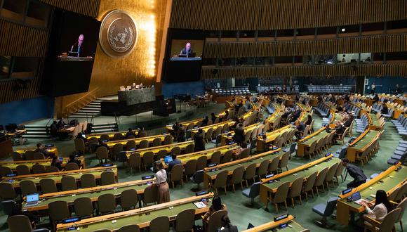 Una vista general muestra una reunión de la Asamblea General de las Naciones Unidas, en la sede de las Naciones Unidas en la ciudad de Nueva York el 2 de noviembre de 2022. (Foto de Yuki IWAMURA / AFP)