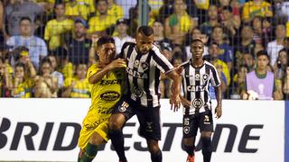 Botafogo vapuleó por 3-0 a Defensa y Justicia y lo eliminó de la Copa Sudamericana