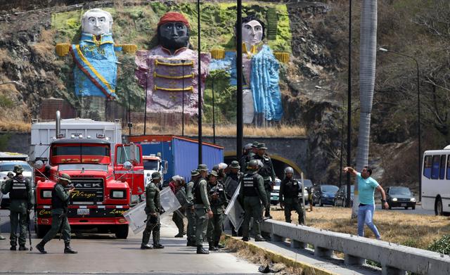 Caravana de Juan Guaidó se dirige a la frontera con Colombia para recibir ayuda humanitaria. Foto: Reuters