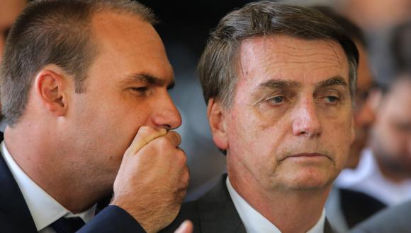 El hacker aclaró que no encontró nada en los dos celulares de Bolsonaro porque no usaba esta aplicación de mensajería instantánea. (Foto: AFP)