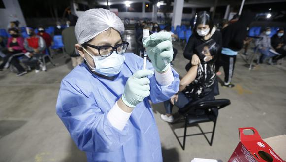 Las vacunas que se emplean en el Perú requieren de dos dosis. (Jorge Cerdan/@photo.gec)