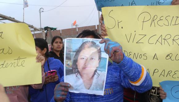 Ayer, el Mininter incluyó a la mujer acusada de violar a sus hijas en sistema de recompensas. (Foto: Laura Urbina)