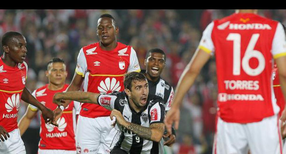 Atlético Mineiro y Santa Fe se ven las caras por la Copa Libertadores. (Foto: EFE)