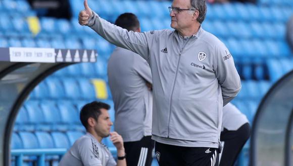 Marcelo Bielsa sintió el cariño de los hinchas de Leeds United. (Foto: Reuters)