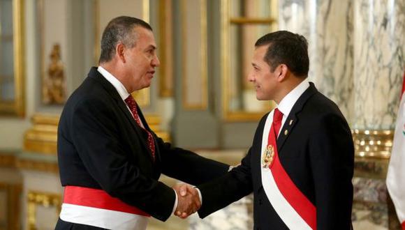 Oposición: Aprobación de Urresti favorece a Humala y Nadine