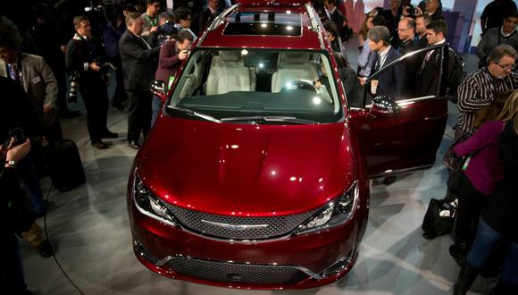 Google y Fiat Chrysler planearían servicio de auto compartido