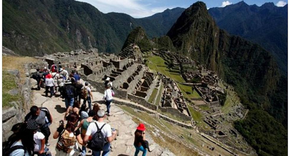 Tras la pandemia del COVID-19, la oferta turística de Machu Picchu dio un viraje hacia el turismo nacional, pero ahora debe lidiar con un aforo que es insuficiente para la demanda de los días patrios. De hecho, el Ministerio de Cultura ha informado que ya no hay ingreso disponible hasta agosto.