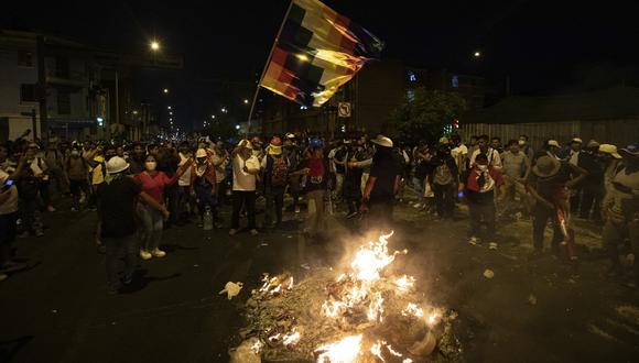 La tarde del sábado se registraron nuevas protestas en Lima, movilizaciones que exigen la renuncia de la presidenta Dina Boluarte, el adelanto de Elecciones y el cierre del Congreso. Además, se registraron varios heridos, alguno de ellos en condición crítica. (GEC)