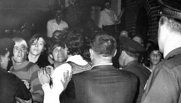 La tensión se incrementó en las calles tras la redada en el bar Stonewall. (Getty Images).